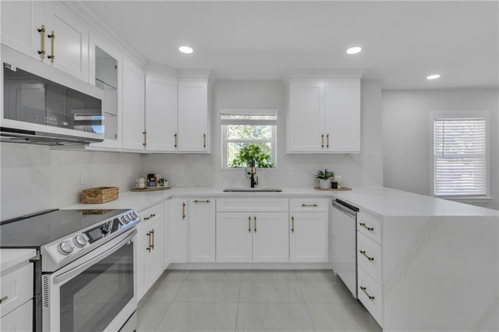 2693 Larkspur Drive SE