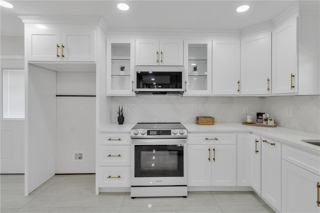 2693 Larkspur Drive SE