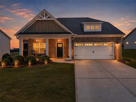 Homes For Sale - 4111 Links Boulevard<br/> Jefferson, GA 30549