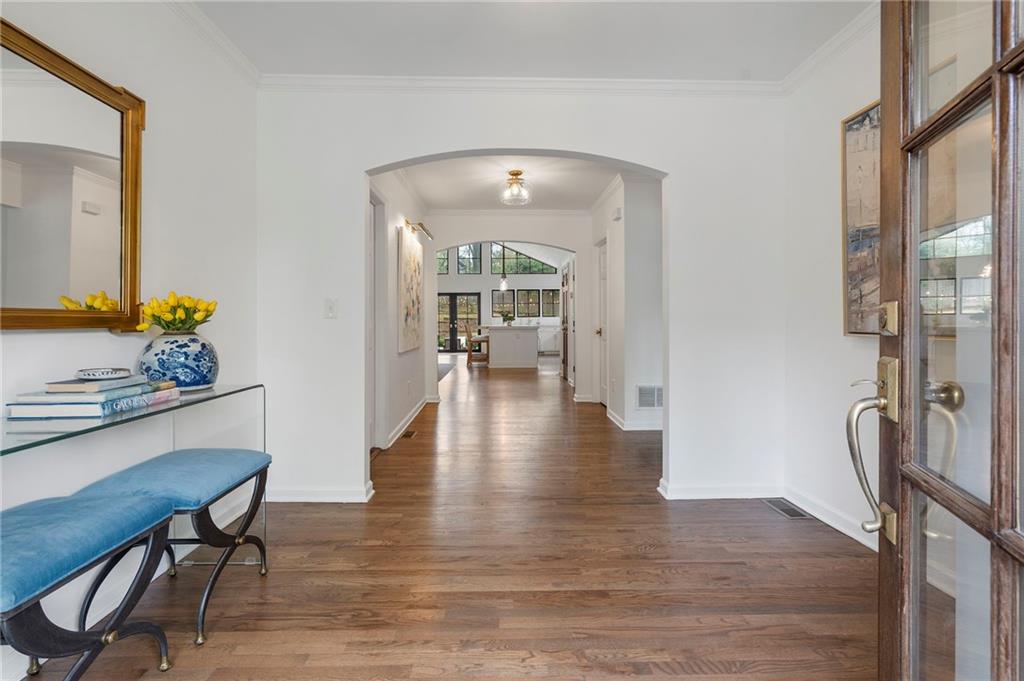 951 Northcliffe Drive NW