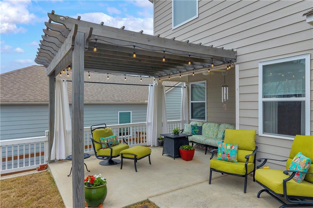 6445 Crosscreek Lane