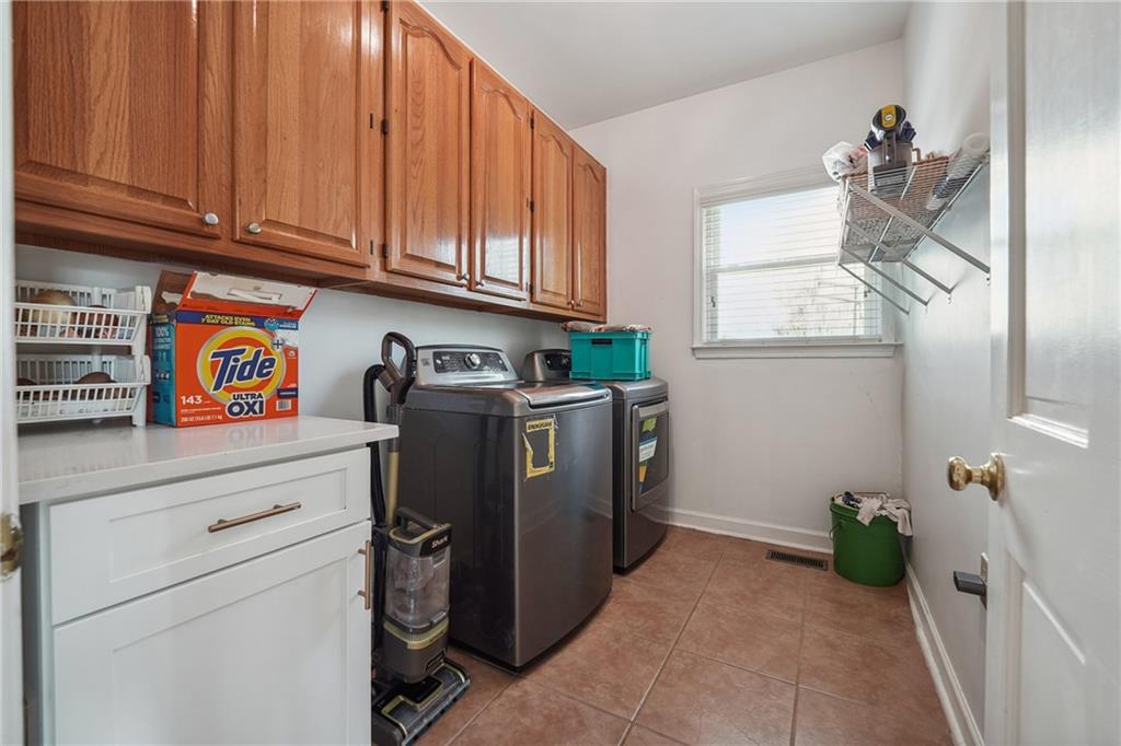 405 N Pine Drive, Alpharetta, Georgia image 39