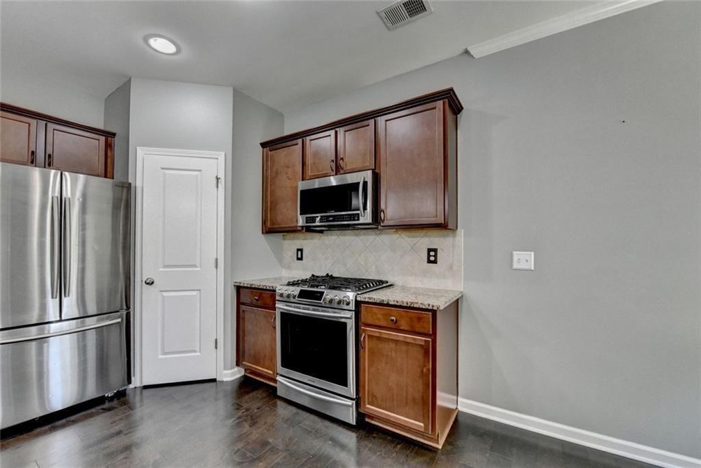 HANOVER POINTE - Residential