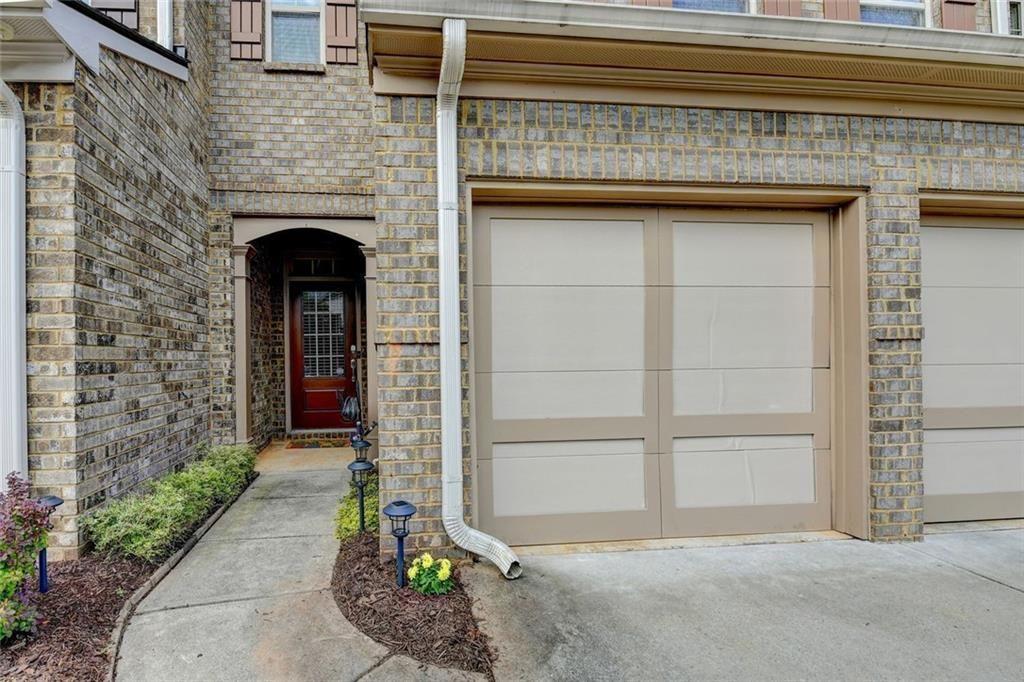 HANOVER POINTE - Residential