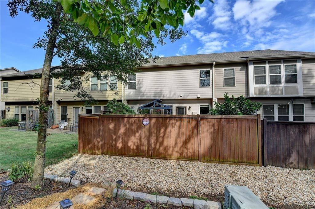 HANOVER POINTE - Residential