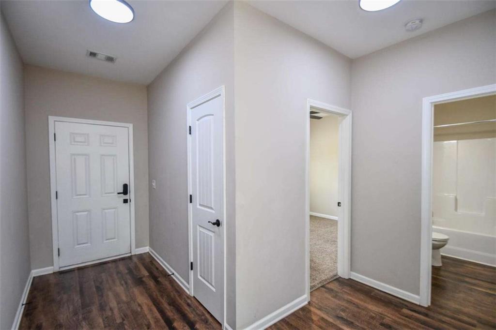 657 Trojan Lane, Alto, Georgia image 4