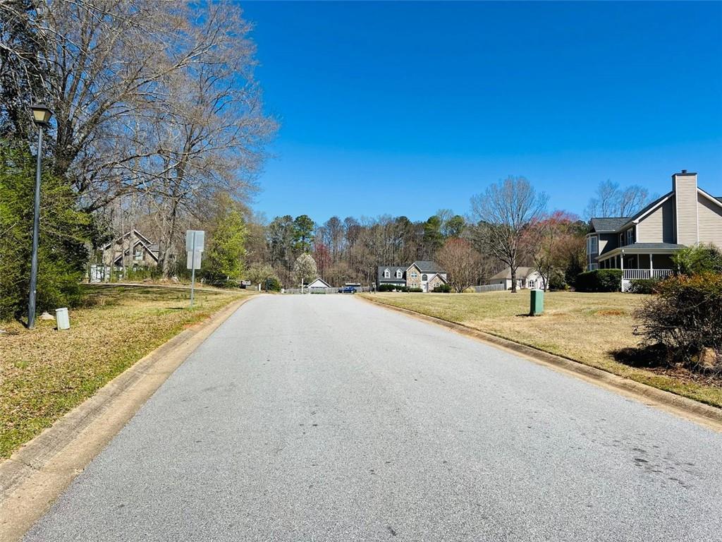 Crescent Drive, Newnan, Georgia image 6