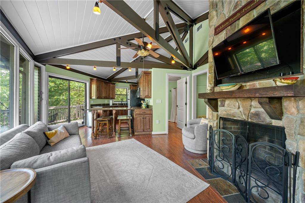 137 Treetop Knoll Drive