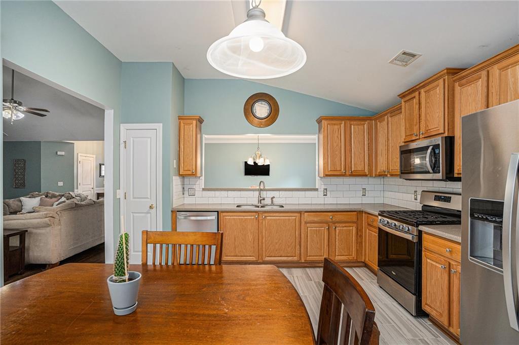 352 Southgate Drive, Locust Grove, Georgia image 16