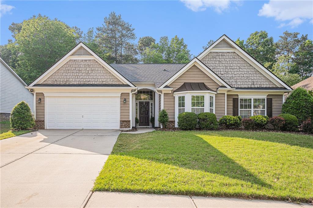 352 Southgate Drive, Locust Grove, Georgia image 1