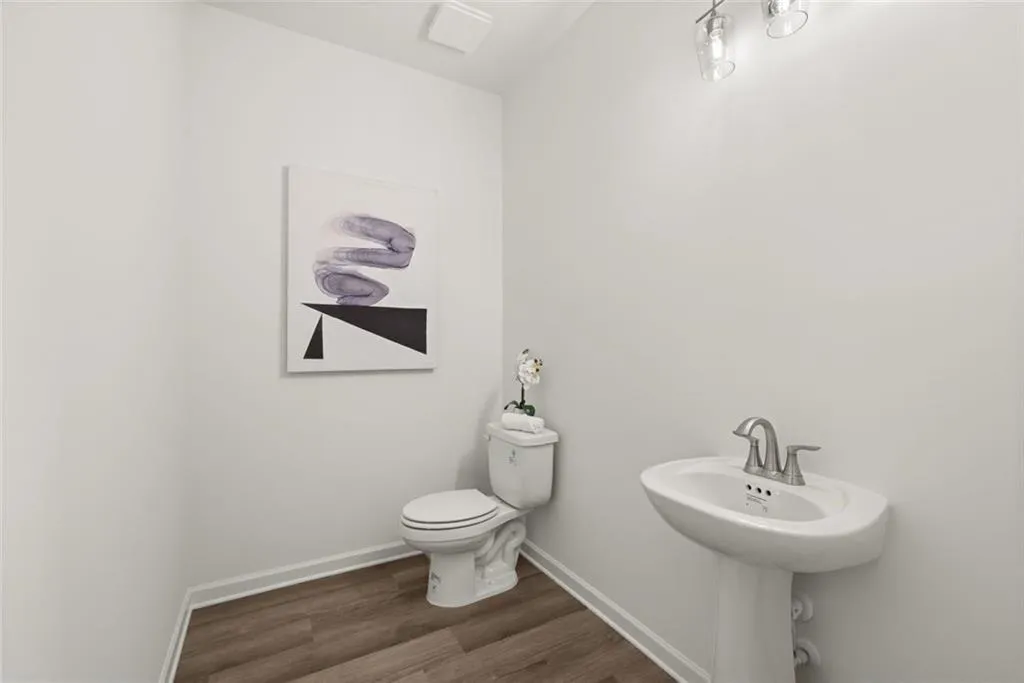 Loganville, Georgia 30052, United States, 4 Bedrooms Bedrooms, ,3 BathroomsBathrooms,Residential,Active,230272