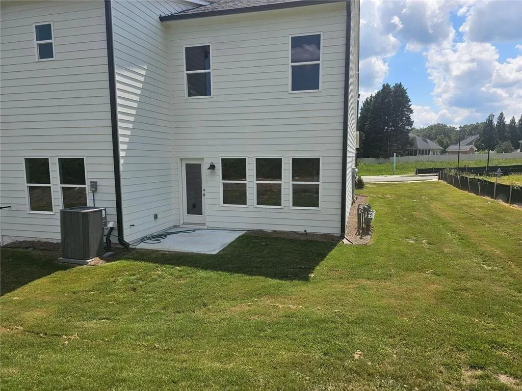 Loganville, Georgia 30052, United States, 4 Bedrooms Bedrooms, ,3 BathroomsBathrooms,Residential,Active,230272