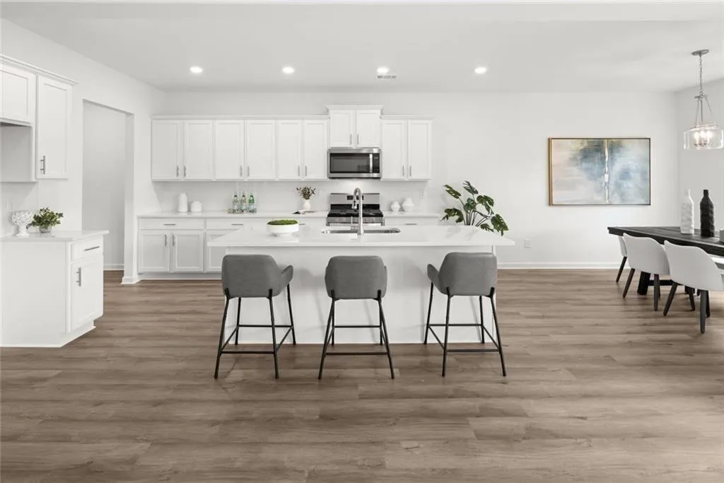 Loganville, Georgia 30052, United States, 4 Bedrooms Bedrooms, ,3 BathroomsBathrooms,Residential,Active,230272