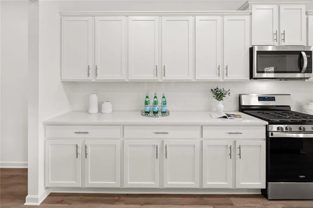 Loganville, Georgia 30052, United States, 4 Bedrooms Bedrooms, ,3 BathroomsBathrooms,Residential,Active,230272