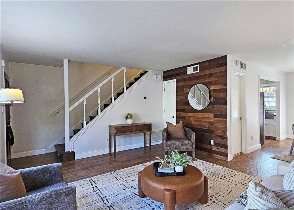 136 Peachtree Memorial Drive NW PA4