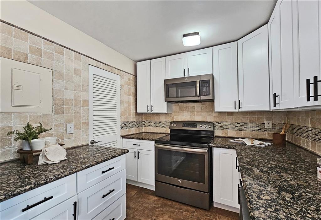 136 Peachtree Memorial Drive NW PA4