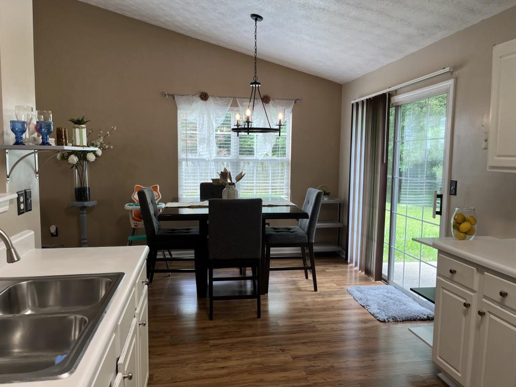 2529 Feathertree Lane, Lawrenceville, Georgia image 8