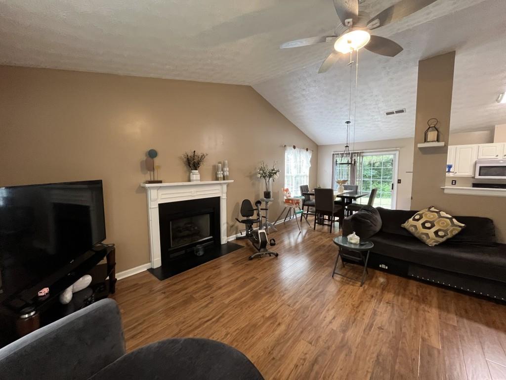2529 Feathertree Lane, Lawrenceville, Georgia image 4