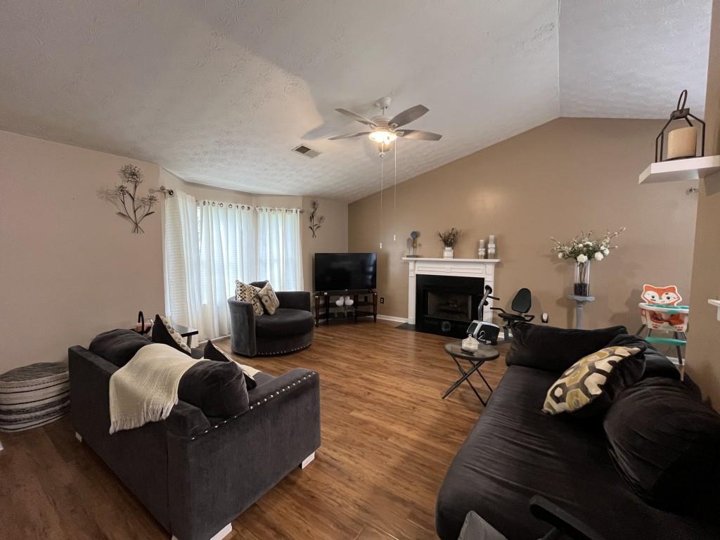 2529 Feathertree Lane, Lawrenceville, Georgia image 3