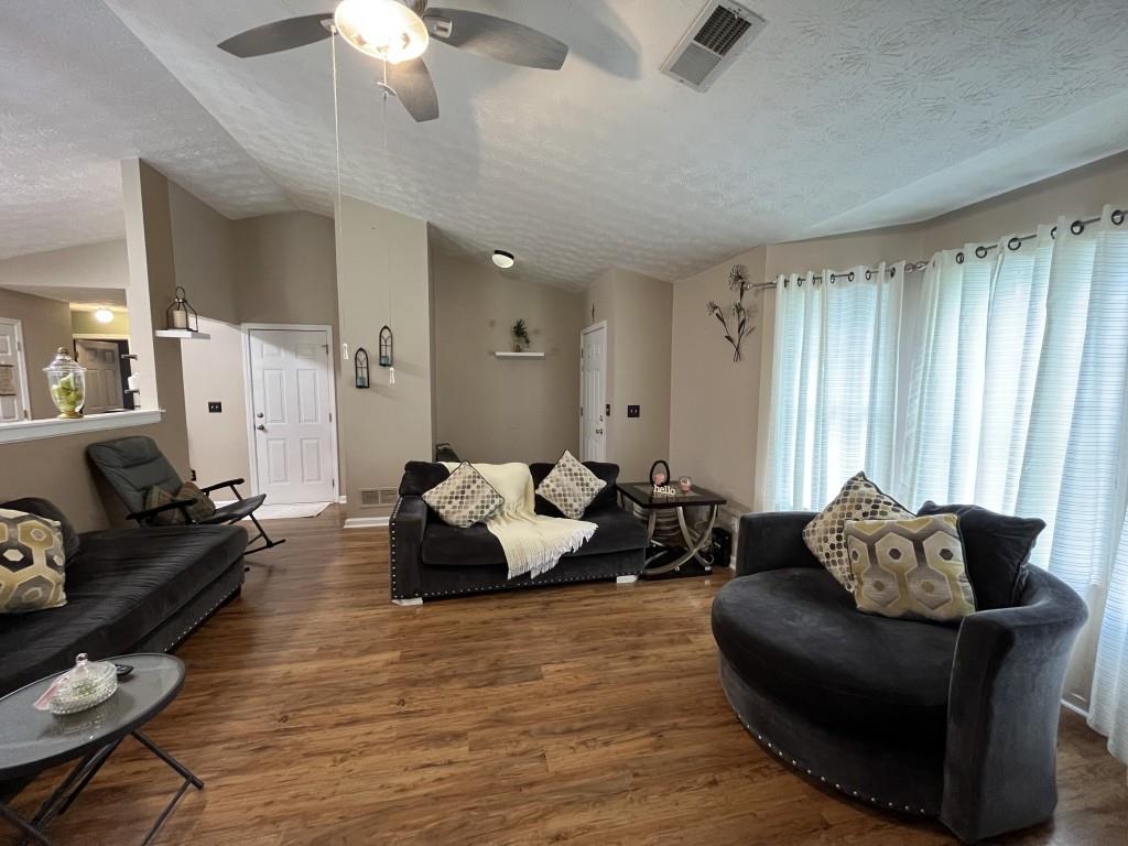 2529 Feathertree Lane, Lawrenceville, Georgia image 5