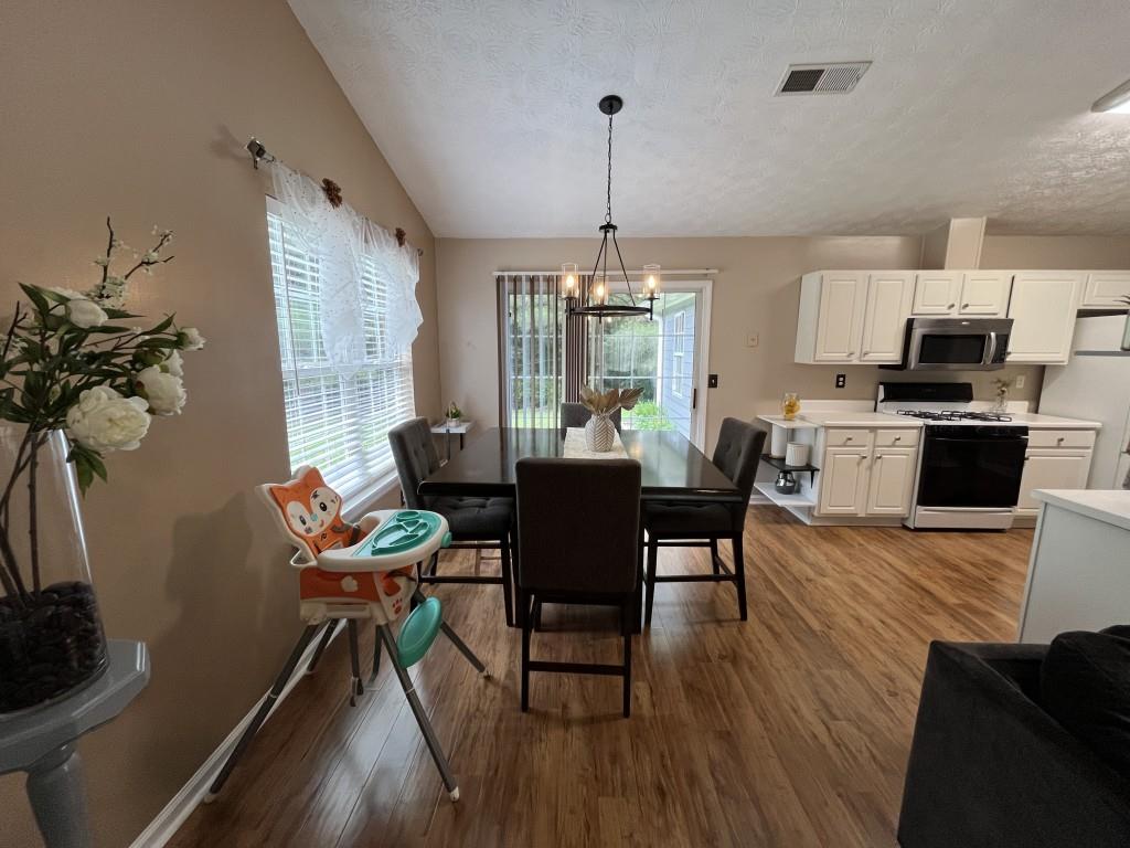 2529 Feathertree Lane, Lawrenceville, Georgia image 6