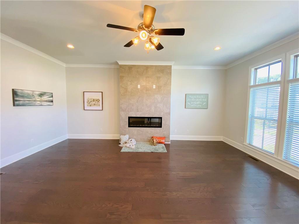 2480 Scarlet Maple Alley