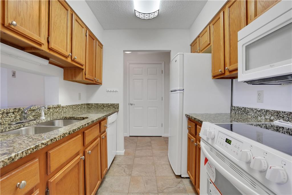 300 Johnson Ferry Road NE B1002
