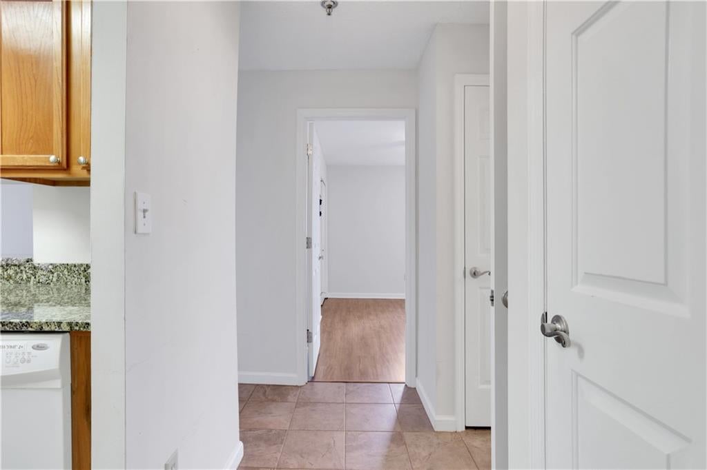 300 Johnson Ferry Road NE B1002