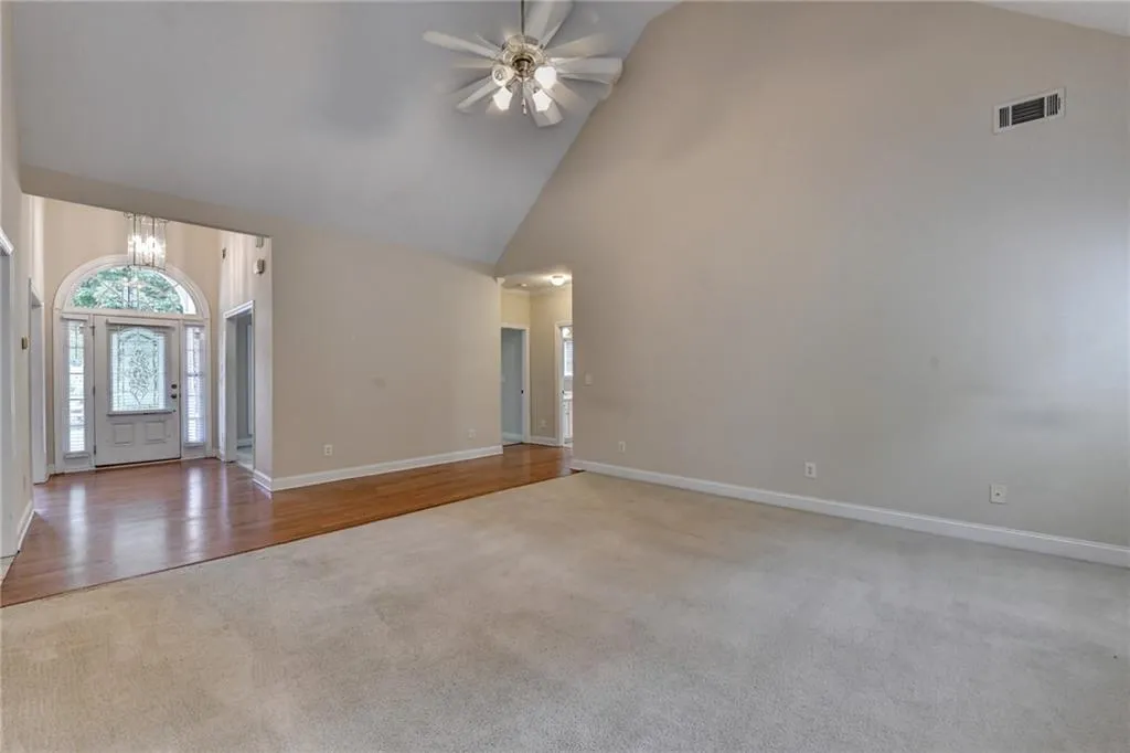 Dacula, Georgia 30019, United States, 3 Bedrooms Bedrooms, ,2 BathroomsBathrooms,Residential,Pending,200854