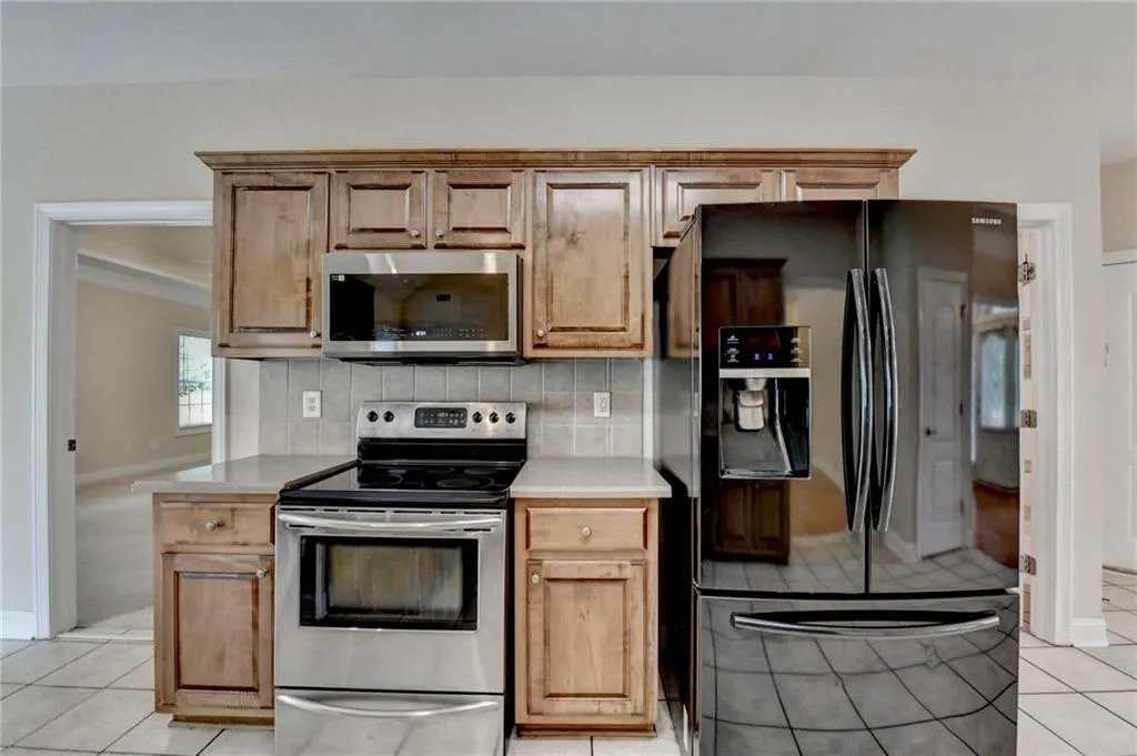 Dacula, Georgia 30019, United States, 3 Bedrooms Bedrooms, ,2 BathroomsBathrooms,Residential,Pending,200854