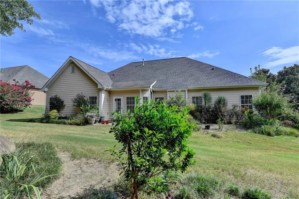 Dacula, Georgia 30019, United States, 3 Bedrooms Bedrooms, ,2 BathroomsBathrooms,Residential,Pending,200854