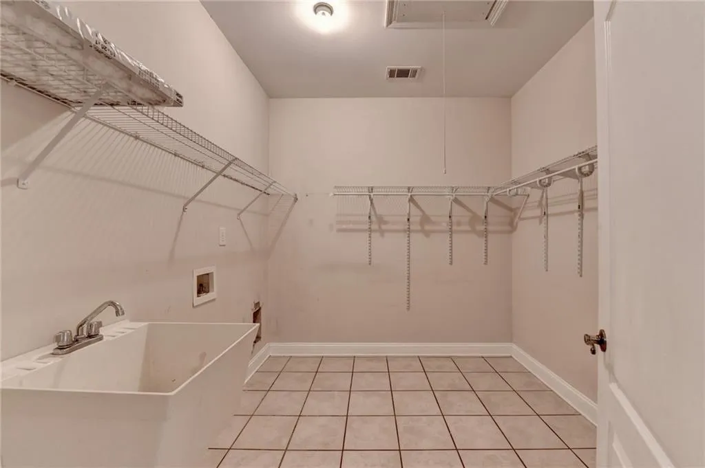 Dacula, Georgia 30019, United States, 3 Bedrooms Bedrooms, ,2 BathroomsBathrooms,Residential,Pending,200854