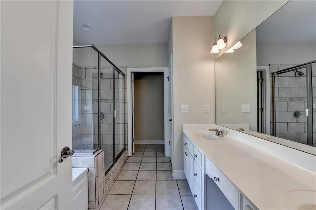 Dacula, Georgia 30019, United States, 3 Bedrooms Bedrooms, ,2 BathroomsBathrooms,Residential,Pending,200854