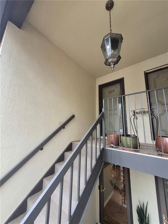 204 Triumph Drive NW