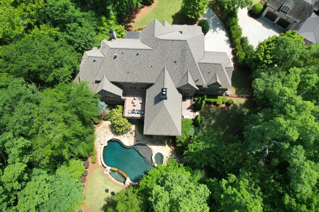 1023 Little Darby Lane, Suwanee, Georgia image 7