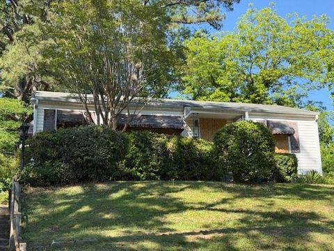 Homes For Sale - 2103 Penelope Street<br/> Atlanta, GA 30314