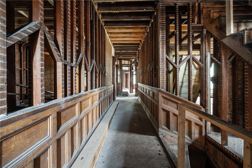 537 Peachtree Street