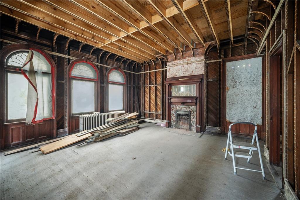 537 Peachtree Street