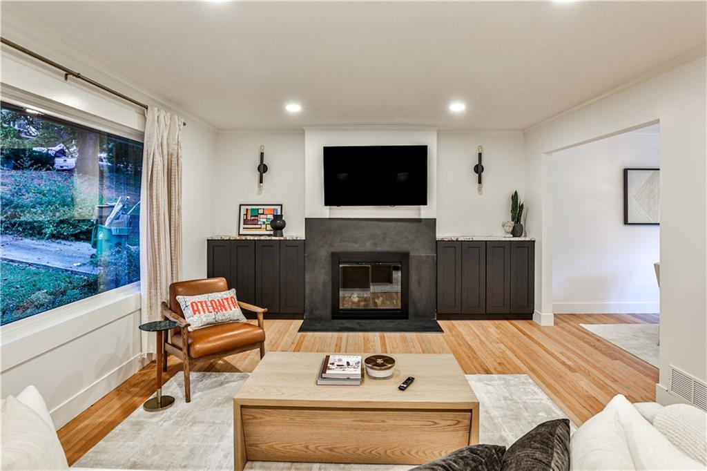 1282 Thomas Road