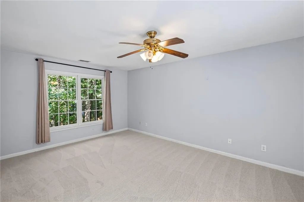 Roswell, Georgia 30075, United States, 5 Bedrooms Bedrooms, ,4 BathroomsBathrooms,Residential,Pending,212439