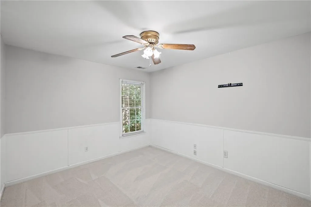 Roswell, Georgia 30075, United States, 5 Bedrooms Bedrooms, ,4 BathroomsBathrooms,Residential,Pending,212439