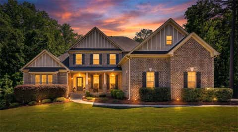 Homes For Sale - 230 Stanley Court<br/> Mcdonough, GA 30252