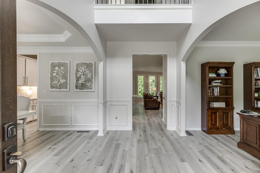 7035 W Mountain Crossing