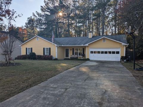 A home in Dacula