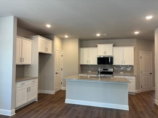 2400 Malster Lane