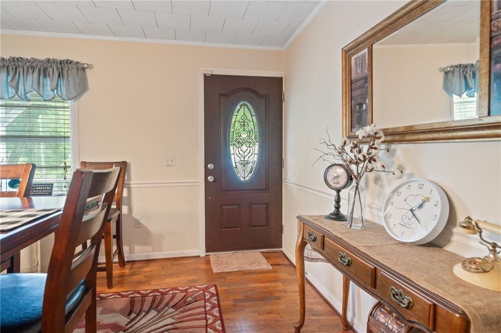 404 Davis Road W