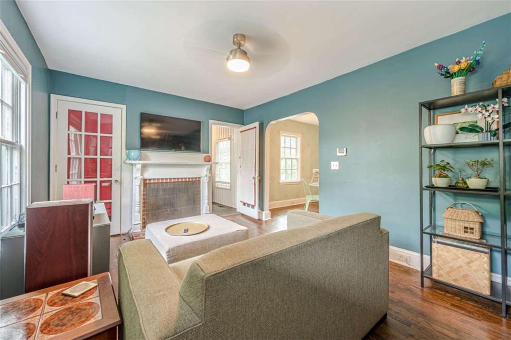 712 Berkeley Avenue NW