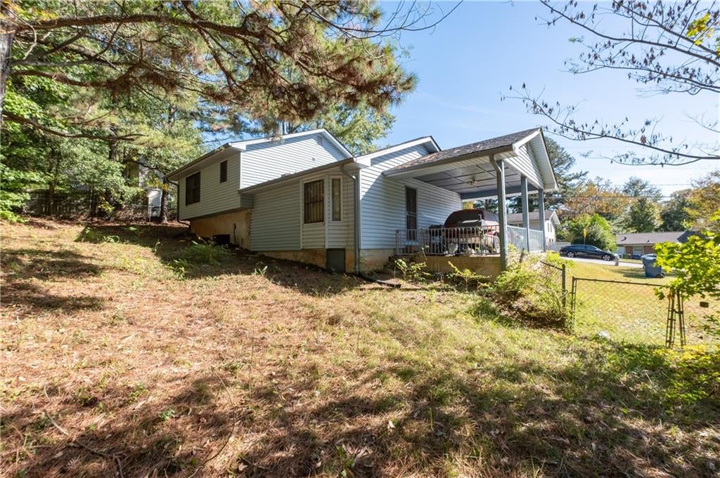 303 Tarragon Way SW