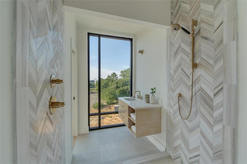 816 Berne Street #3, Atlanta, Georgia image 25