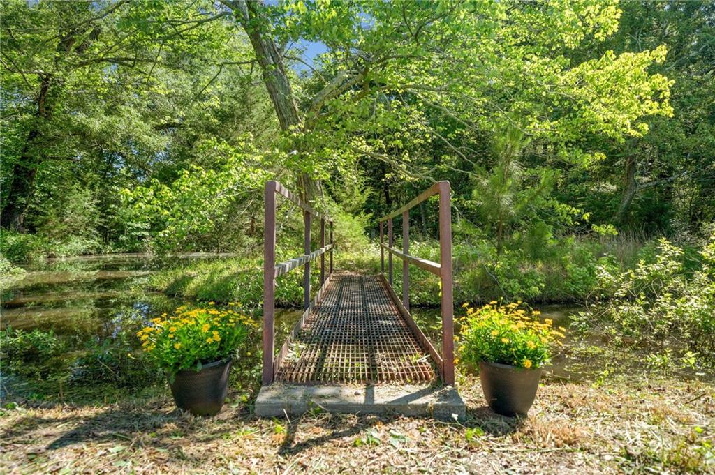 226 EUHARLEE FIVE FORKS Road